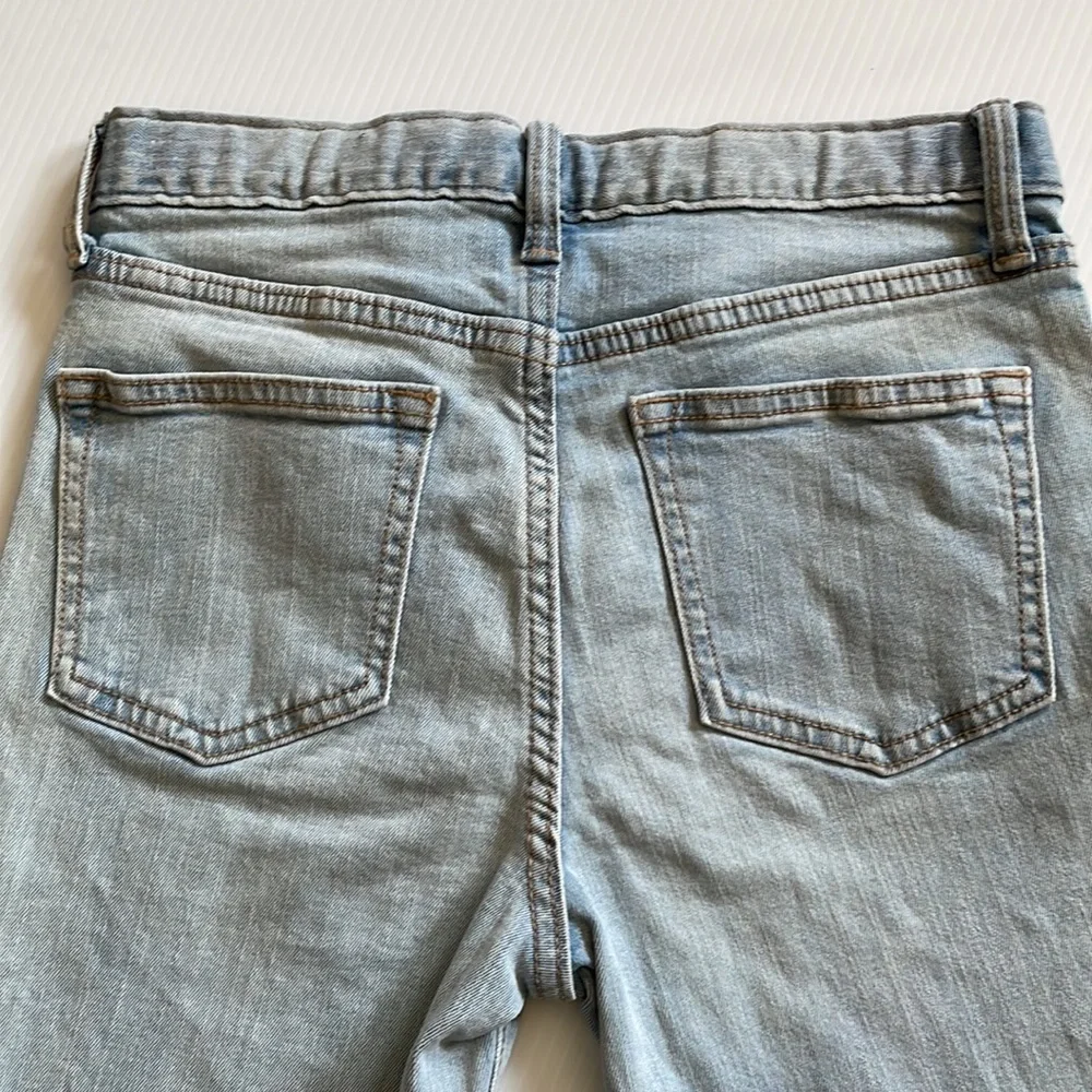 Old Navy light wash skinny Jean with built in flex. Size 14